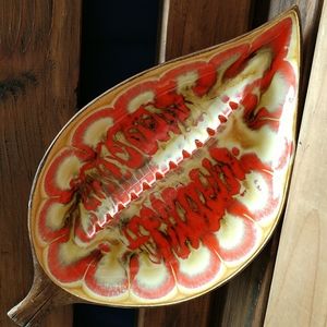 Vtg 60's treasure craft leaf serving plate